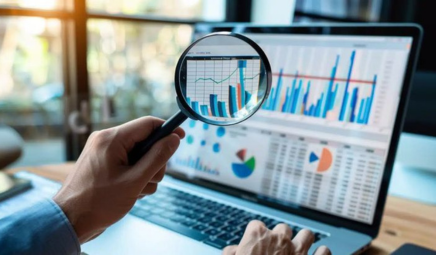  Content marketing strategy planning with goals and workflow charts

